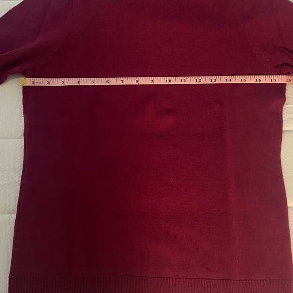 Cranberry colored 100% merino wool turtle neck. - Picture 5 of 7